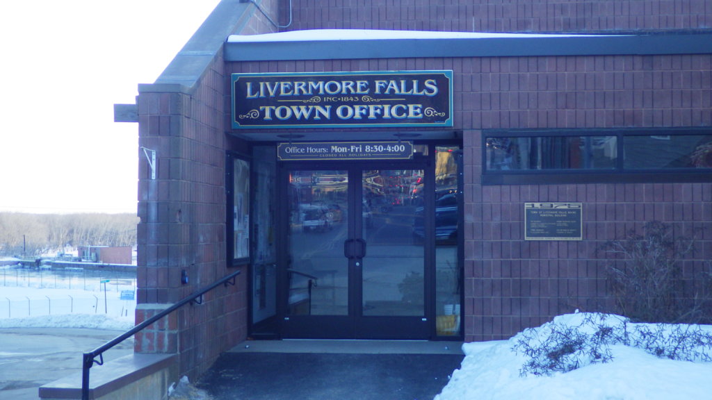 Livermore Falls Selectmen address RCAM funding issue