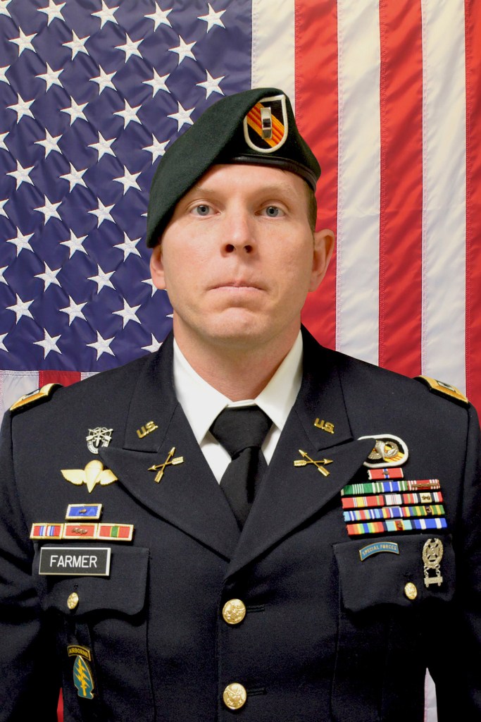 Army Chief Warrant Officer 2 Jonathan R. Farmer, 37, of Boynton Beach, Fla.,, who was killed in the northern Syrian town of Manbij on Wednesday, was a graduate of Bowdoin College in Brunswick.