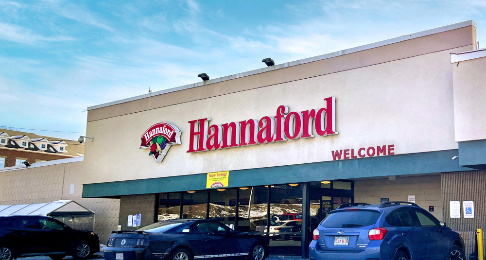JRW Realty Closes $13 Million Transaction on a Hannaford Grocery in Massachusetts