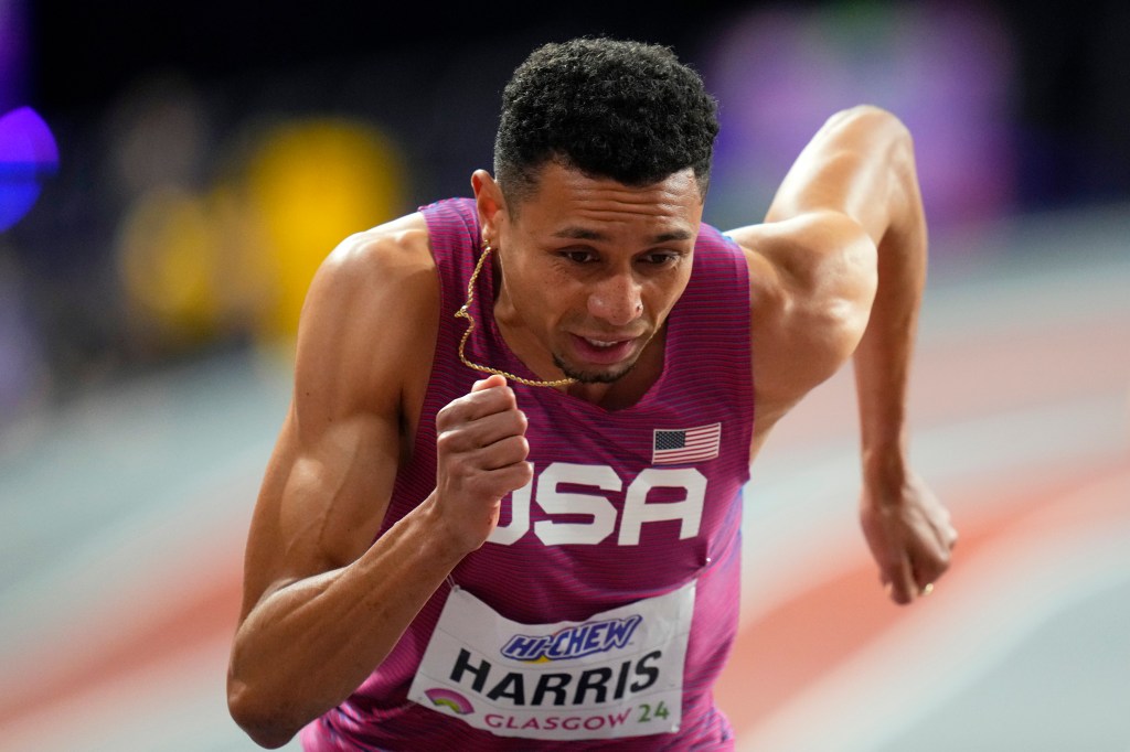 Isaiah Harris contributes to world record-setting DMR relay with impressive leg run
