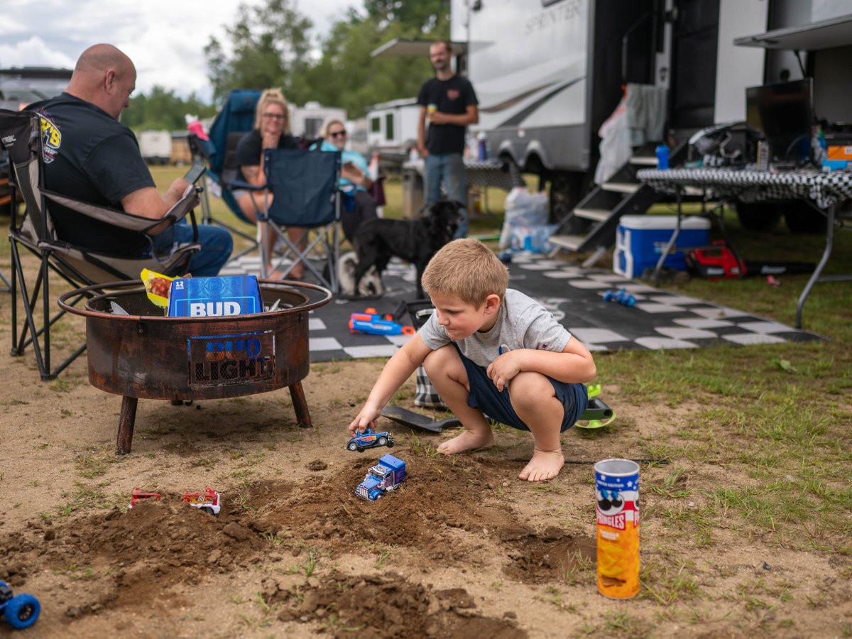 Photos: Families getting ready for the Oxford 250