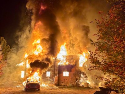 11 dogs, 4 cats killed in blaze that destroys Avon home