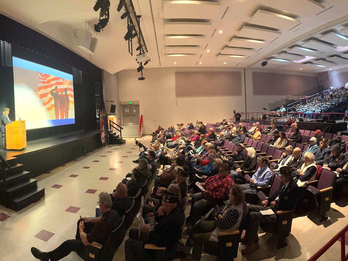 Oxford Hills honors its veterans