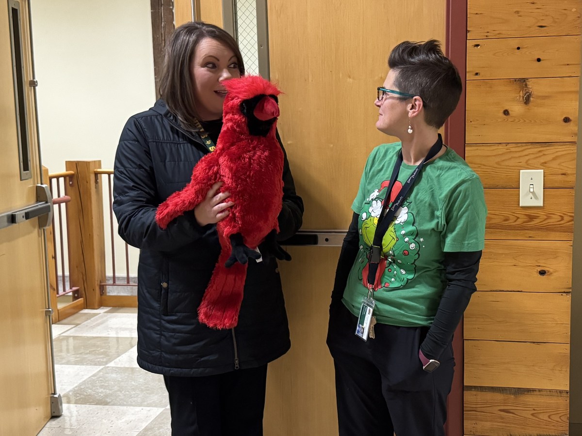 Paris Elementary mascot helping to bring good behavior back to buses